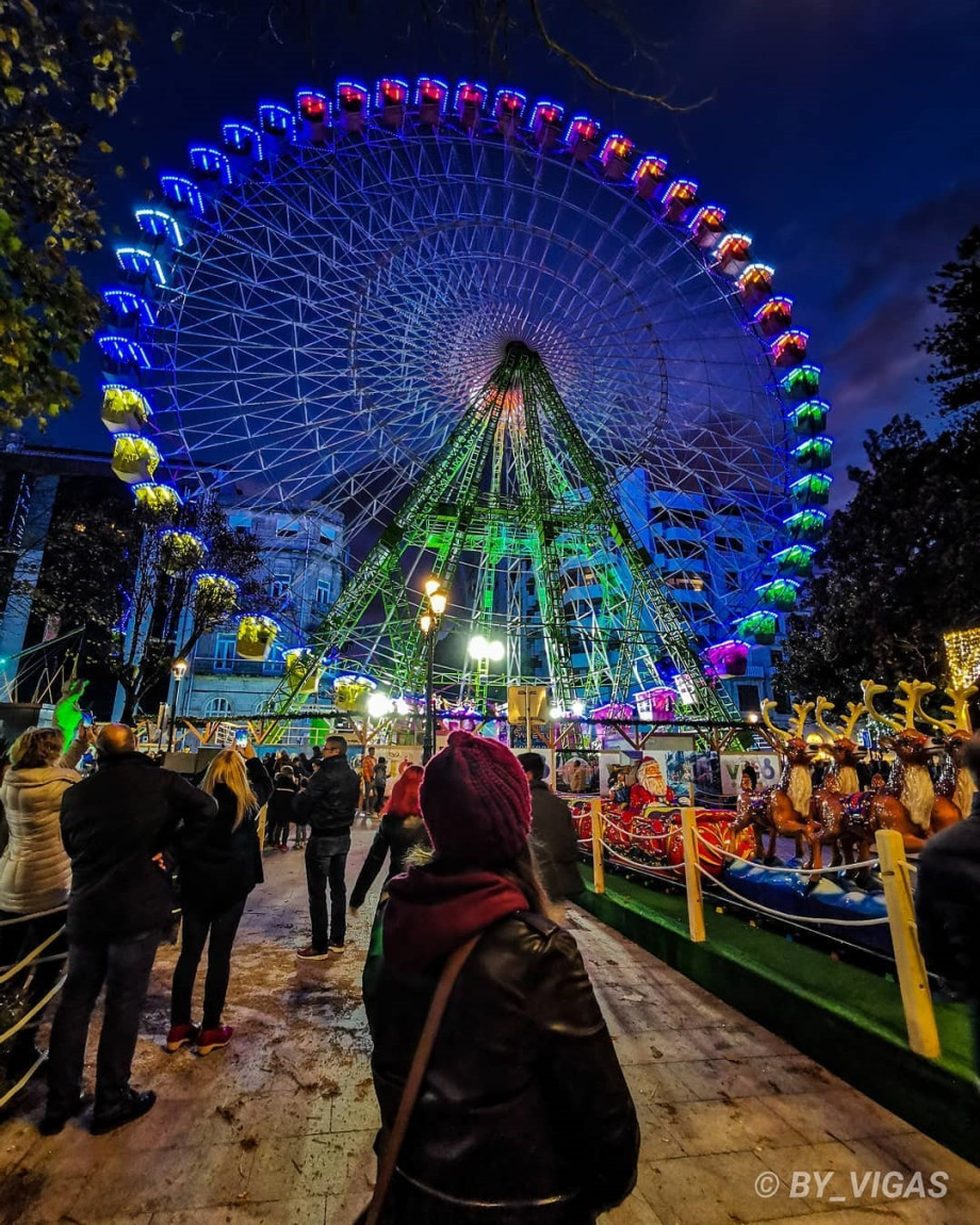 The gigantic Ferris Wheel in Vigo.