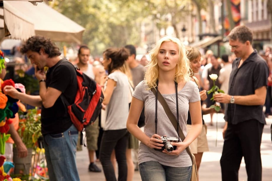 Scarlett Johansson walks down La Rambla as Cristina in Vicky Cristina Barcelona.
