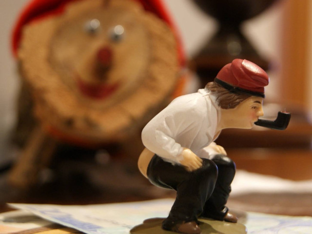 The bare-bottomed caganer figurine
