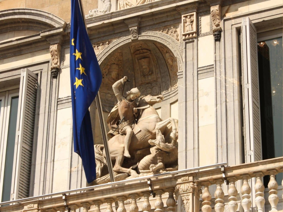 Sculpture of Saint George slaying the dragon on the Catalan government building.