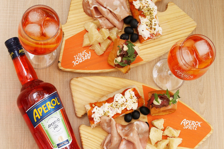 Noche de buffet libre y barra libre