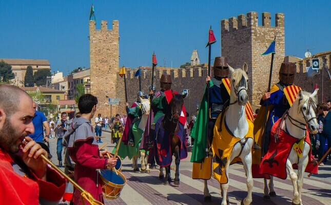 Medieval Market in Montblanc & Visit to Siurana