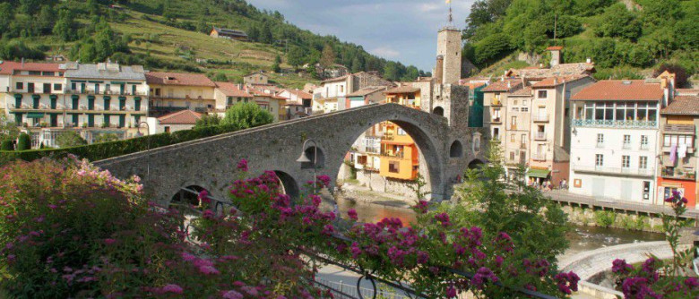 CAMPRODON AND SETCASES