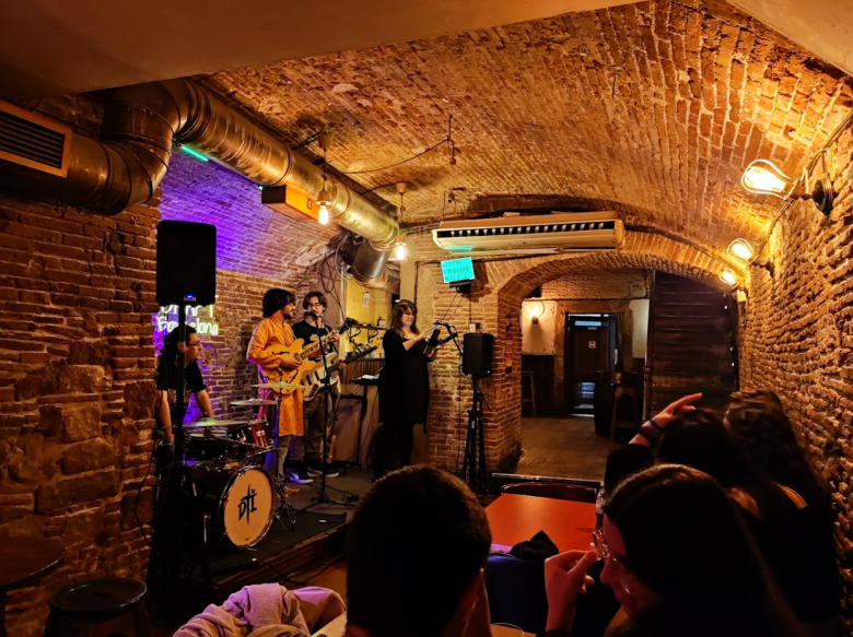 Craft Beer & Live Music